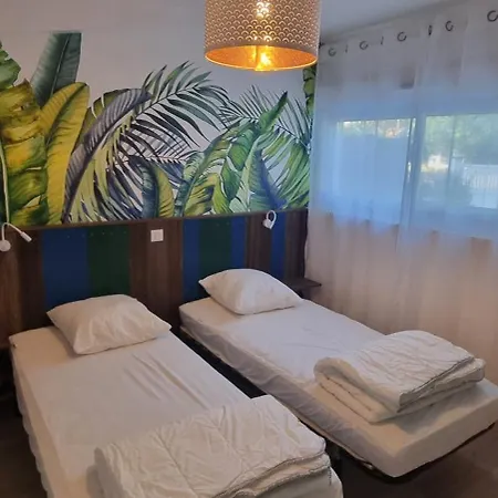 Tre Les Pins, 7 Chambres, A 100m Du De 빌라 *