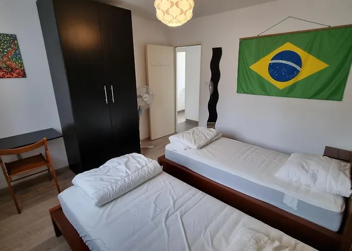 Tre Les Pins, 7 Chambres, A 100m Du De Villa